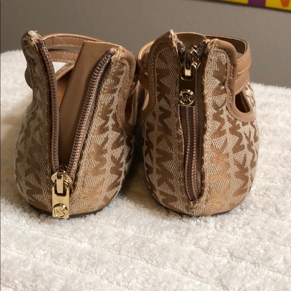 New Michael Kors flats - Picture 4 of 5